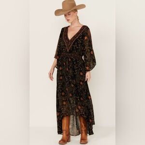 Beyond the Radar Western Style Floral Dress, size M, High-Low V-Neck